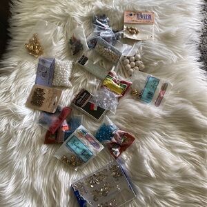 Scrapbooking & craft beads